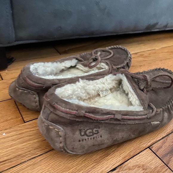 Ugg moccasins - Picture 2 of 2